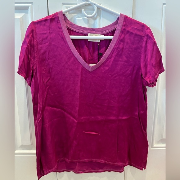 NATION LTD JUNE V NECK TEE Magenta size M NWT - Picture 1 of 2